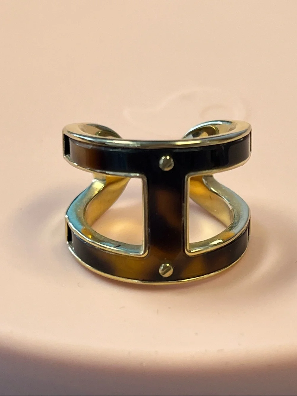 Michael Kors Gold Tone Tortoise Shell Acetate Cage Double Band Ring Size 7